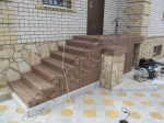 Монтаж террасной доски из ДПК Good Cover на лестнице и рядом