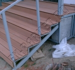 Монтаж и укладка террасной доски из ДПК Good Cover на лестницах и веранде-террасе
