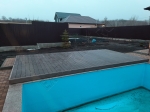 Скрытый бассейн с раздвижной террасой из декинга Good Cover Стандарт